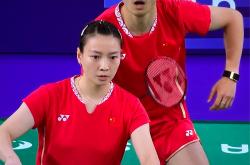 开云体育APP下载-印尼队轻取马来西亚队，黄鸭组合点燃赛场