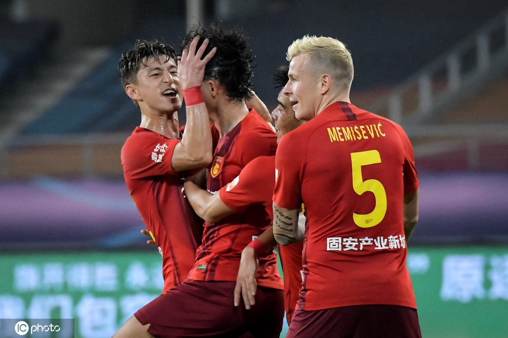 华夏幸福主场战平苏宁，继续在中超保级区徘徊