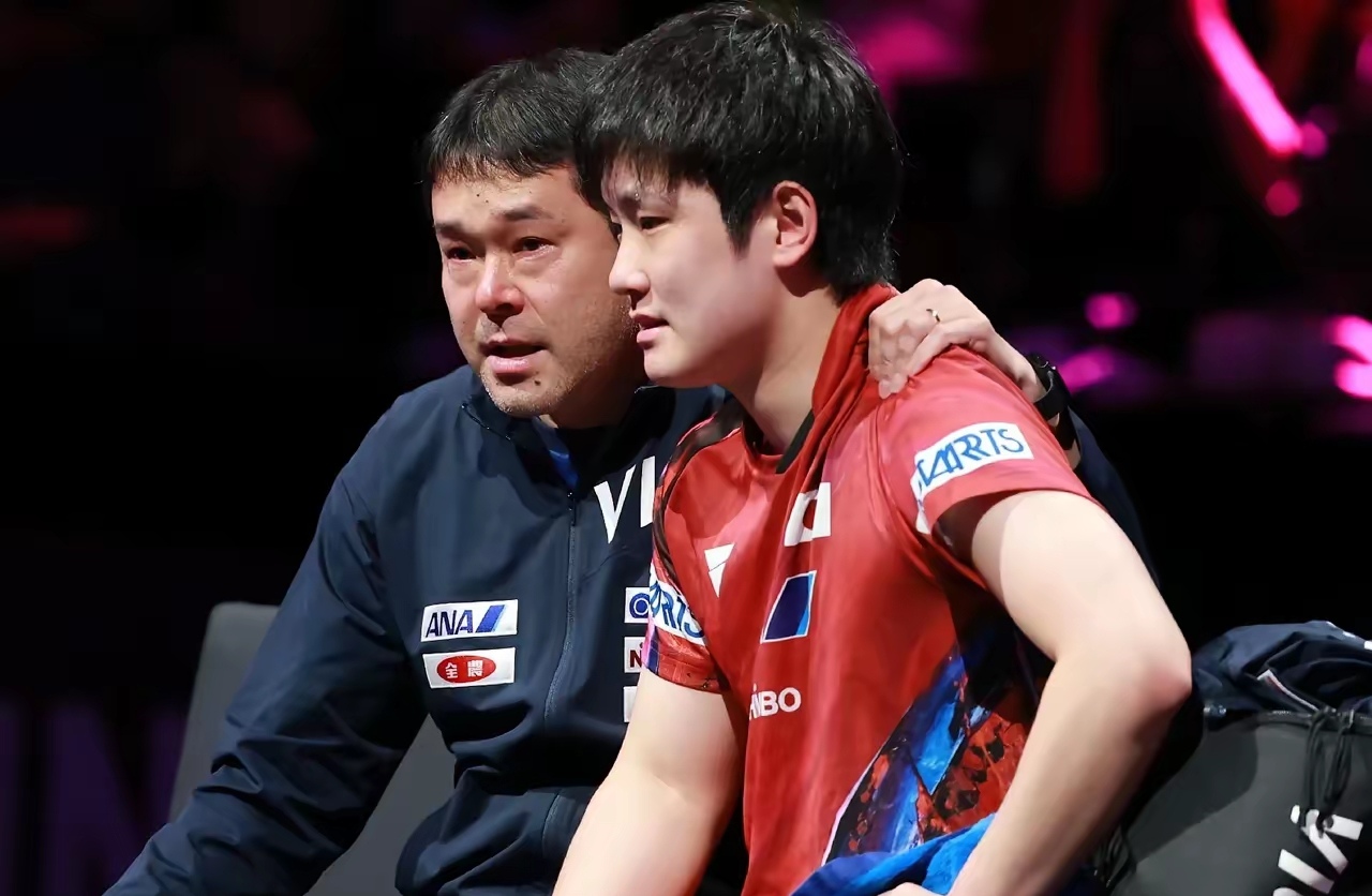 英格兰队碾压葡萄牙队,张本智和高光表现 英格兰队碾压葡萄牙队,张本智和高光表现