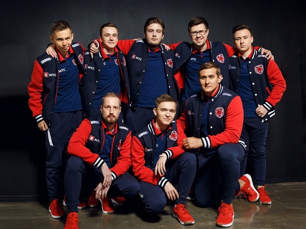 尤文图斯冷静应对，小组第一地位稳固