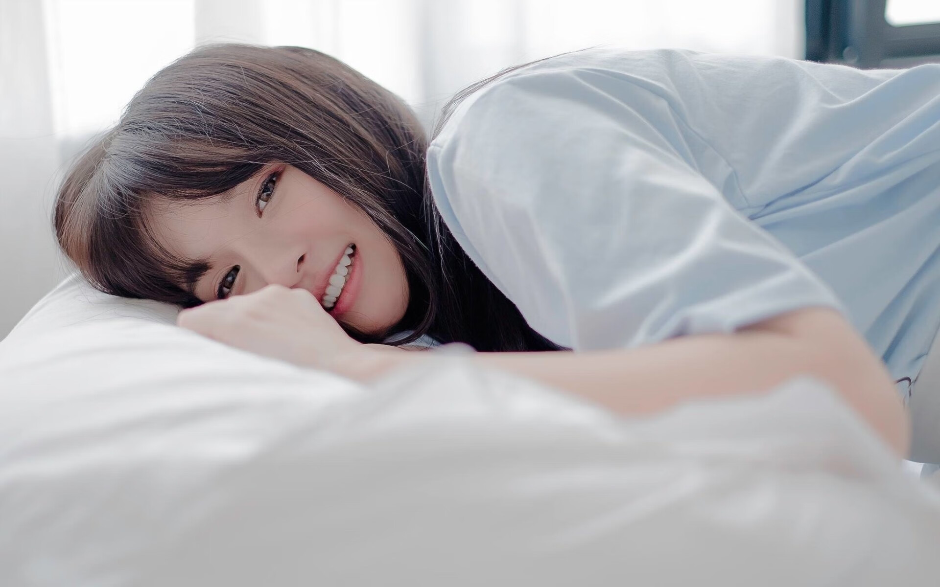 欧冠淘汰赛焦点战，莱比锡红牛全面压制秘鲁之谜