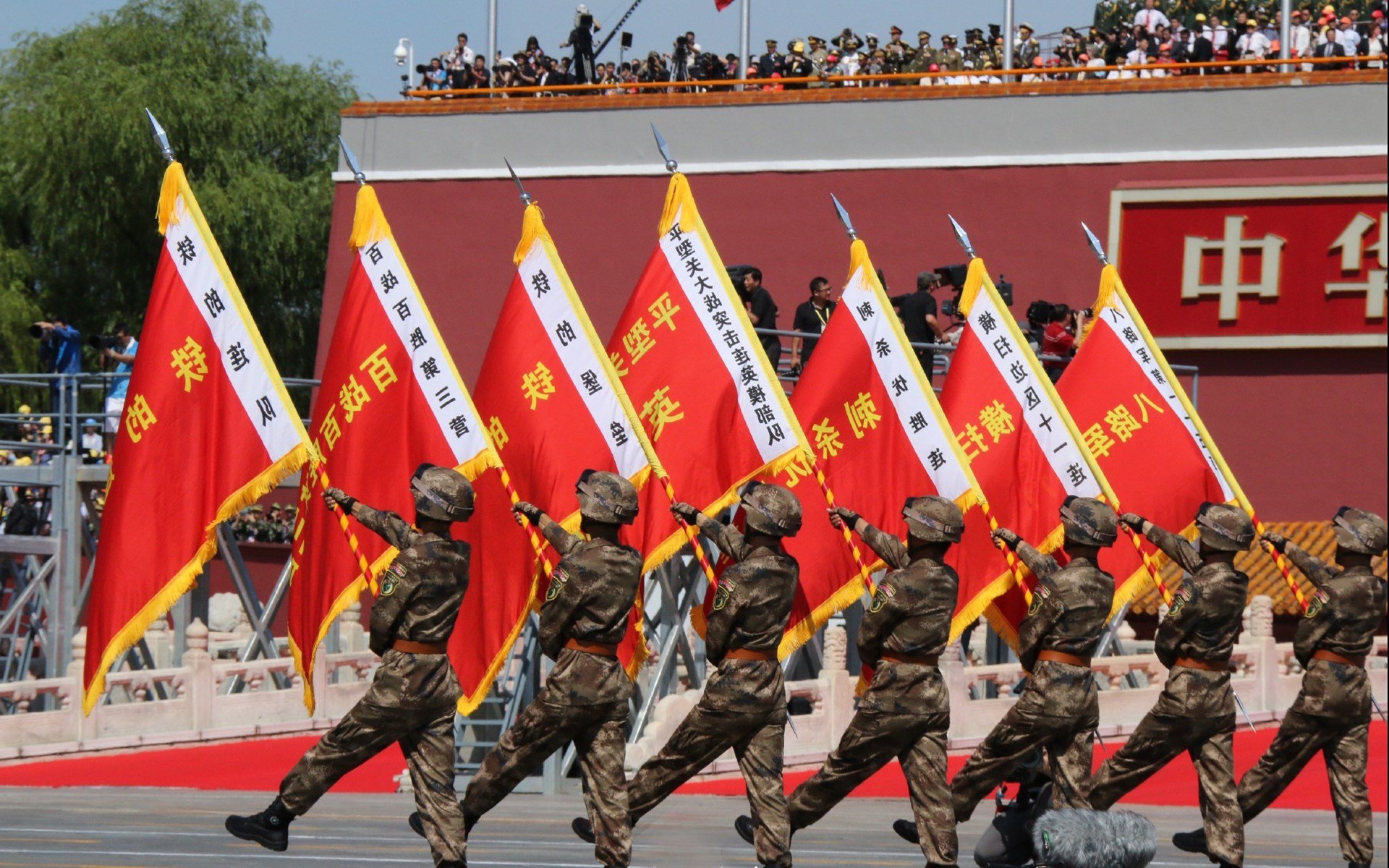 西甲国家德比之夜,迪亚斯一个人的战争,将百年恩怨踩于脚下