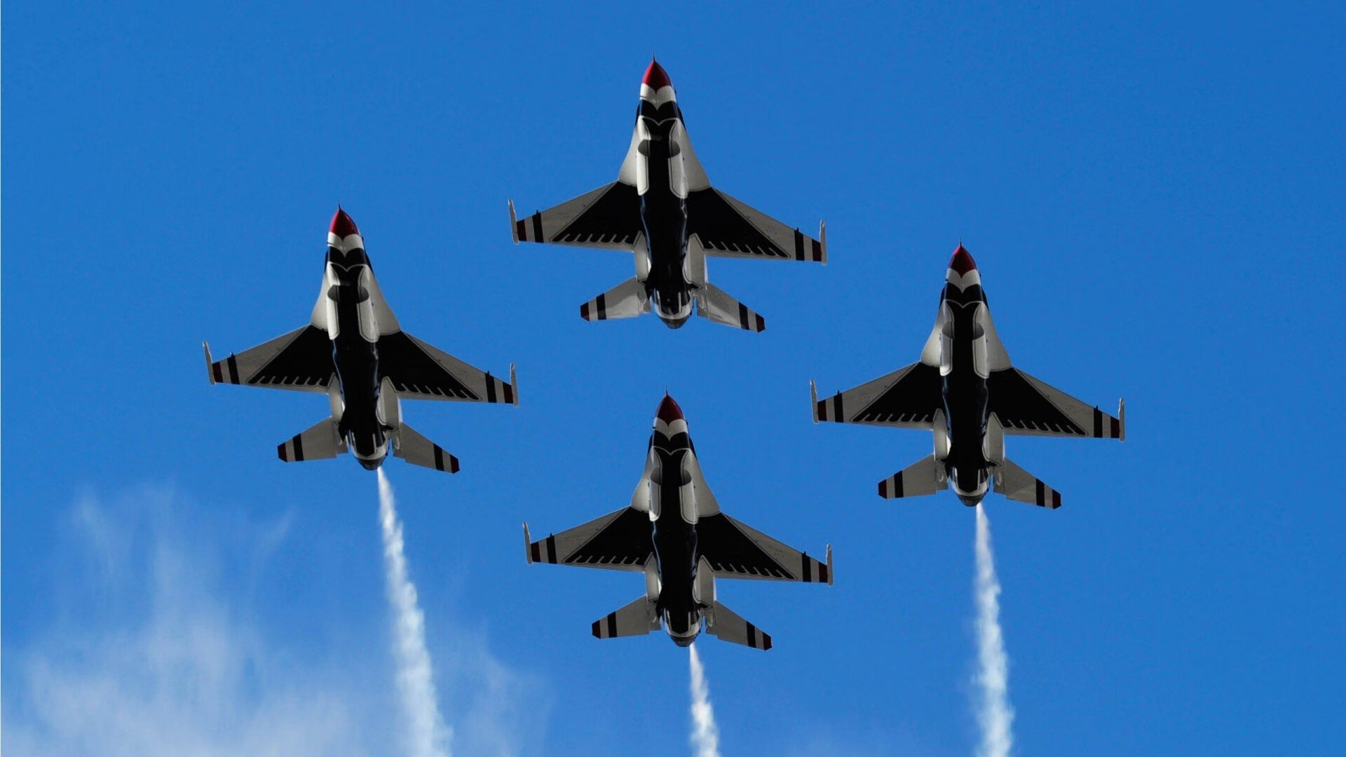 篮球风云，北京队硬仗取胜独行侠，字母哥德甲争冠战接管比赛